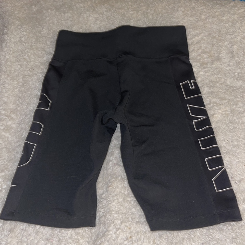 Nike shorts - Picture 3 of 7